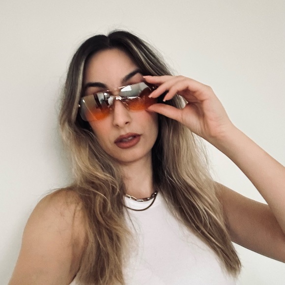 Authentic Vintage Y2K Christian Dior Sunglasses - Picture 2 of 10